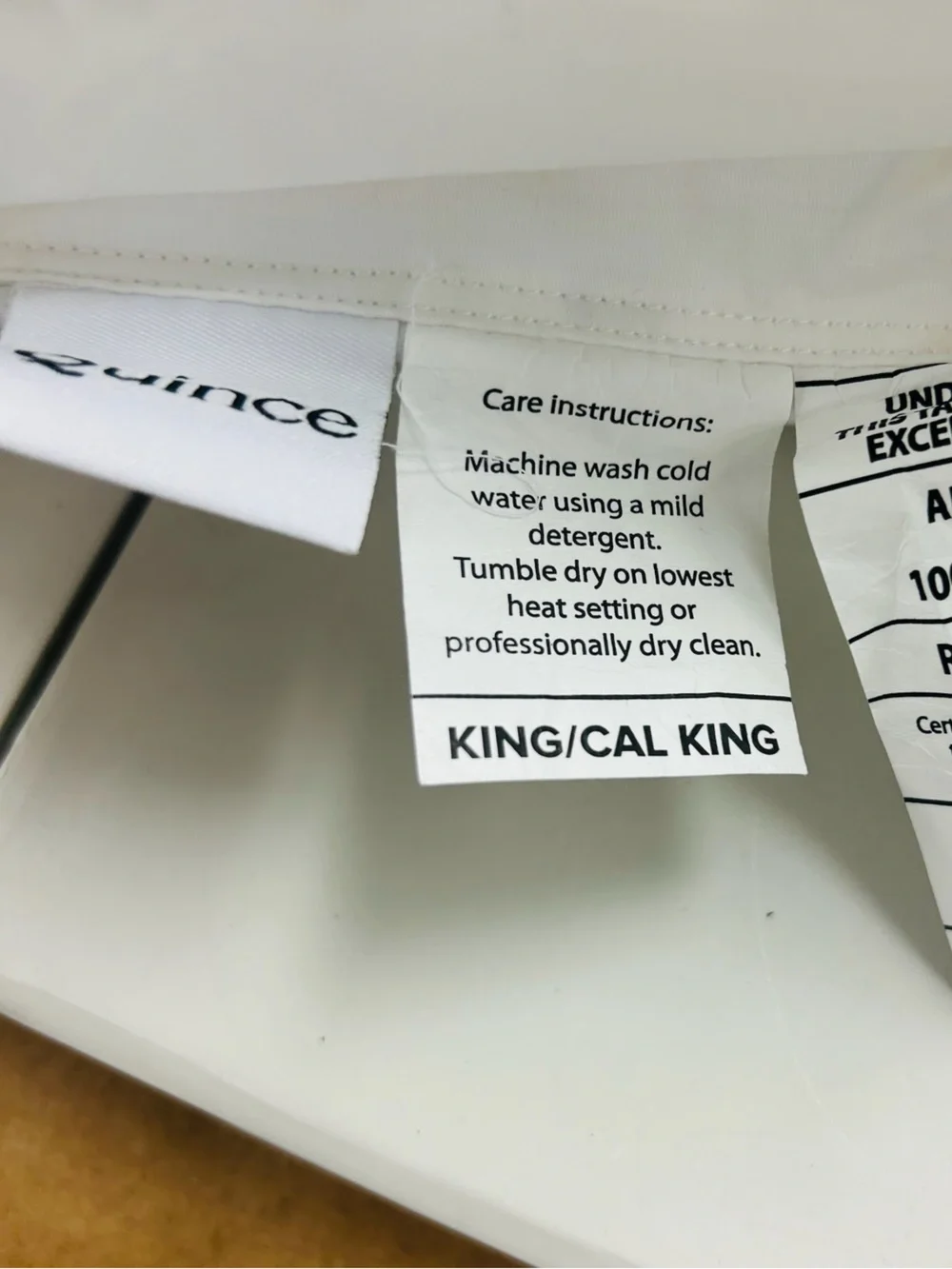 QUINCE Premium Down Alternative Comforter King/Cal King 3477
